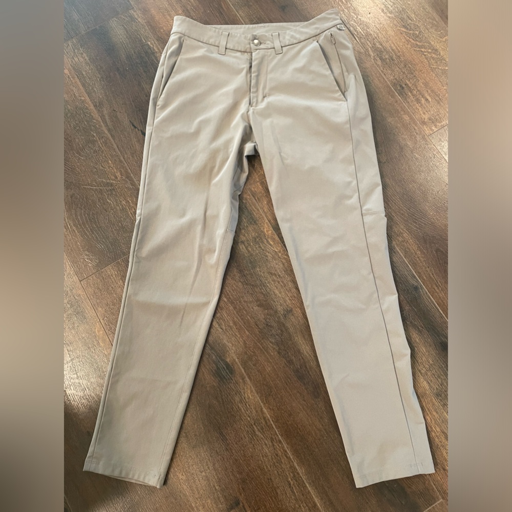 Lululemon ABC Slim-Fit Trouser (men’s)